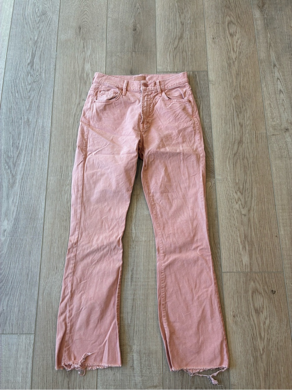 Mother Coral pink the insider fray chalk it up Straight-Leg Jeans 26